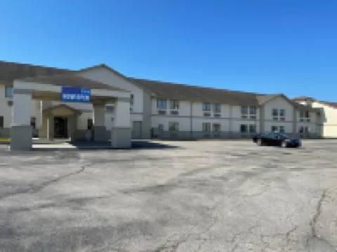 Relax Inn Hotels in Needham Township