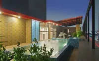 Villa Baron - Rooftop Pools