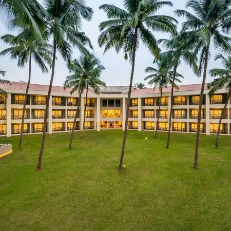 Silver Waves Resort & Spa - Daman