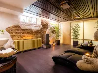 كروتزفالد هوتل تالين Hotels near نوميه