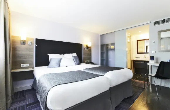 基里亞德酒店-聖福瓦里昂南