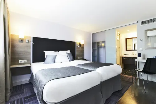Kyriad Lyon Sud - Sainte Foy Hotels in Oullins
