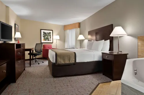 Baymont by Wyndham Belleville Airport Area Hotels in Van Buren Charter Township