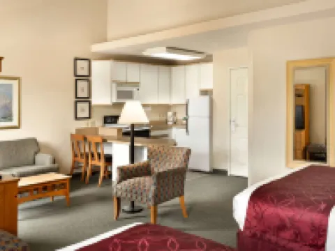 Baymont by Wyndham Wichita East Hotels in Wichita