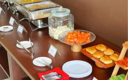 Cinnamon's Hotel Отели в г. Вонособо