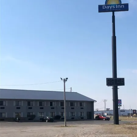 Days Inn & Suites by Wyndham Caseyville