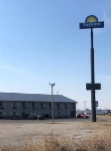 Days Inn & Suites by Wyndham Caseyville
