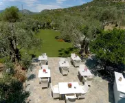 Ampoulos Rooms & Apartments