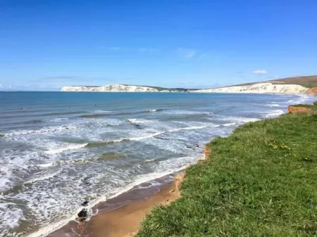 Hill Farm Cottage Отели рядом с достопримечательностью «Tapnell Farm Holiday Destination»