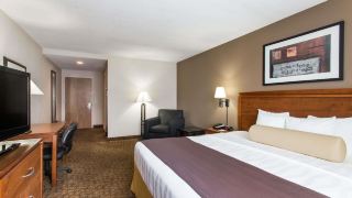 days-inn-and-suites-by-wyndham-fort-pierce-i-95