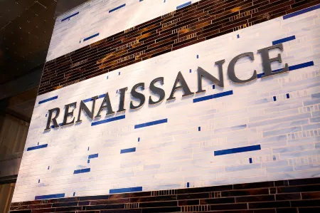 Renaissance New York Times Square Hotel Отели рядом с достопримечательностью «Площадь Фатер Даффи»