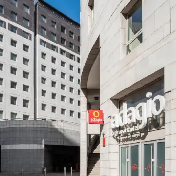 Aparthotel Adagio la Défense Esplanade Отели рядом со станцией La Defense Station