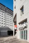 Aparthotel Adagio la Défense Esplanade Hotels near Naturoscope