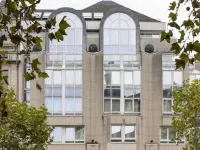 Select Hotel Wiesbaden City Hotel dekat Stadtschloss