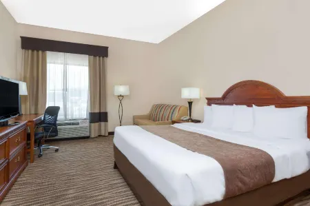 Baymont by Wyndham Augusta Riverwatch