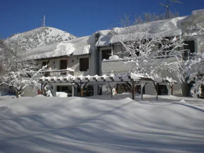 Neos Omalos Hotel Hotels in Anatolikos Selinos