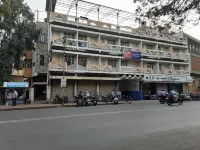 Hotel Ashray Residency, Sangli Hotels near Ajit Gulabchand Central Library