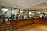 The Goddard Arms