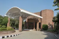 ITC Mughal, a Luxury Collection Resort & Spa, Agra Hôtels à proximité de : Kalakriti Cultural & Convention Center