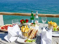 AlkoutBeachHotel - sarapan