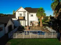 Cedar House - Pools