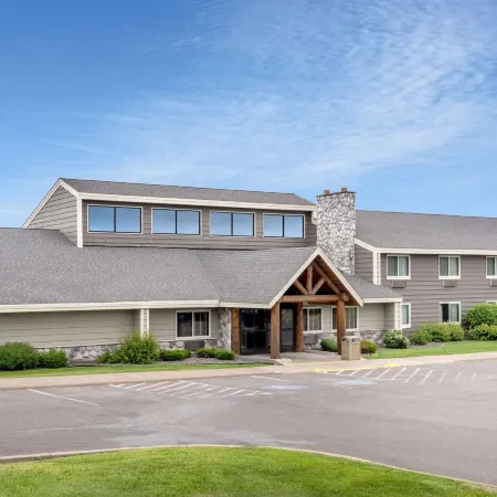 AmericInn by Wyndham Two Harbors Near Lake Superior