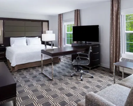 Hampton Inn & Suites Bridgewater Hotels in Bridgewater