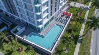 Hilton Garden Inn West Palm Beach I95 Outlets - parking