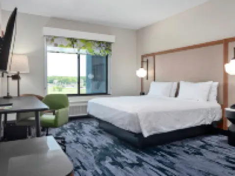 Fairfield Inn & Suites Corinth South Denton Area Hotels in Corinth