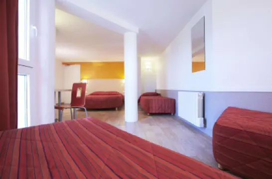 Hotel H Eco Calais Hotels in der Nähe von Hafen