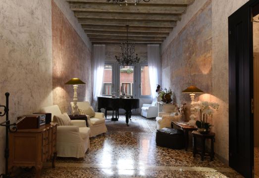 카사 마르티니 전경