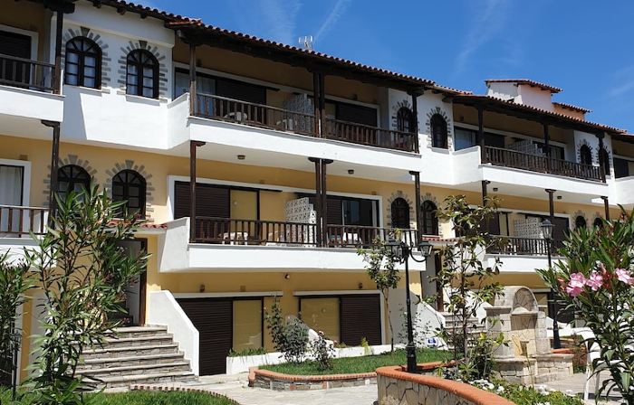 Ioli Village