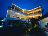 Villa Tiyasa Hotel in zona Pasar Wisata Songgoriti