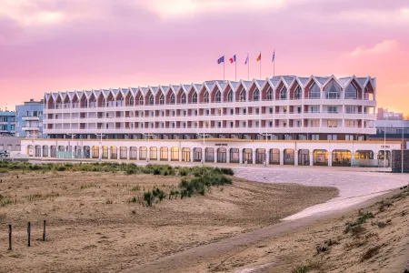 Radisson Blu Grand Hotel & Spa, Malo-les-Bains Отели рядом с достопримечательностью «Парк Мало»