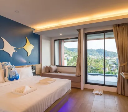 ห้องแฟมิลี่สระว่ายน้ำ ทะเล เทอเรส ชานเรือน