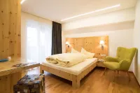 Bed&Breakfast Pension Hilpold Hotels in Tisens