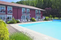Domaine du Revermont - Logis Hotel - Pools