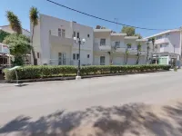 Tarra Apartments