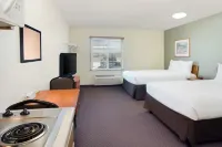 WoodSpring Suites Baton Rouge East I-12 - 2-Star