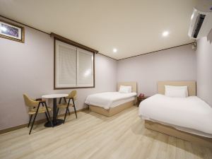 Yeongju Wiz Hotel