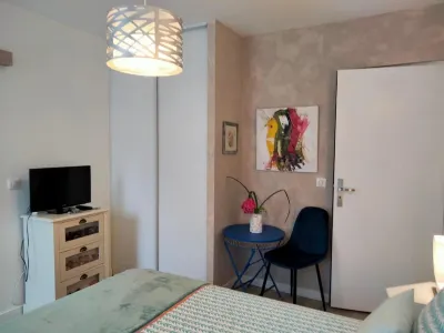 Les Chambres Hautes d'Anastasia Hotels in Aveyron