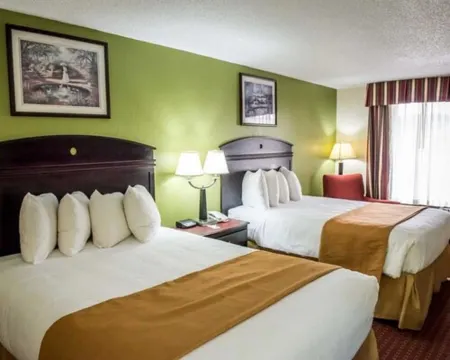 Quality Inn Chipley I-10 at Exit 120