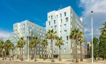 Urban District Apartments - Rambla Suites & Pool