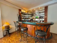 Coco Grande Hotel - bar