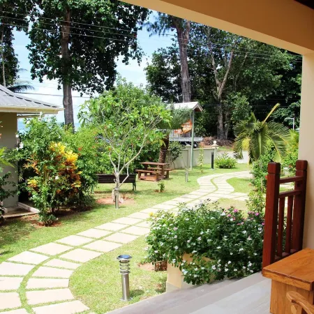 Pirogue Lodge