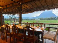 Khampunna Hotel di Chiang Dao