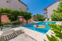 Apartments Ljiljana - Sea View