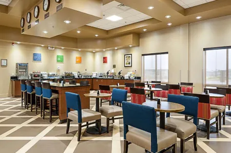 Comfort Suites Batesville