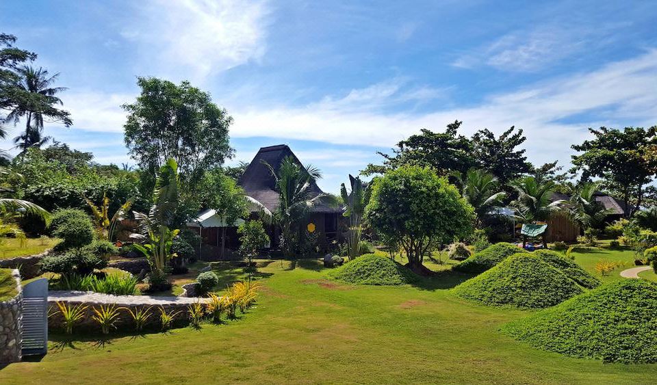 White Chocolate Hills Resort,Zamboanguita Updated 2024 Reviews & Prices