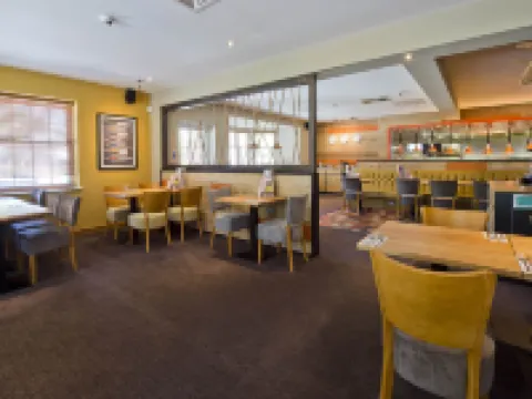 Farnham Hotels in Farnham